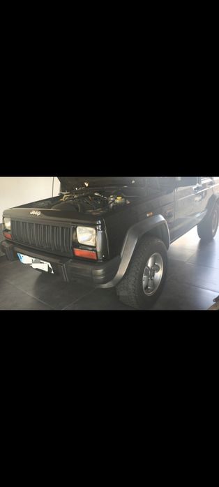 Jeep Cherokee XJ raro