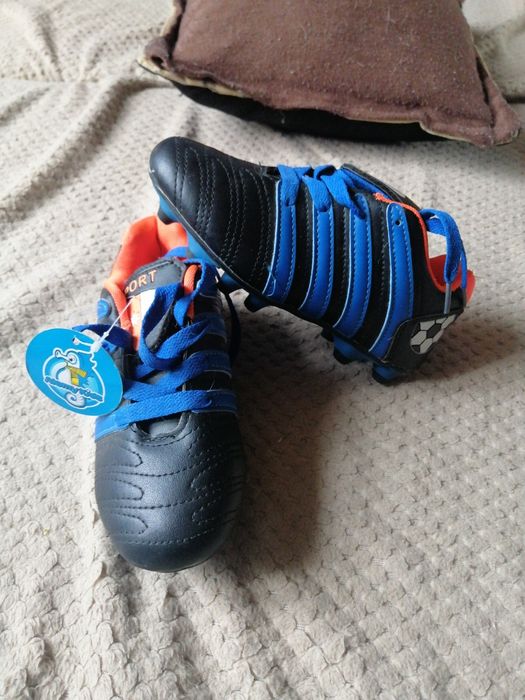 Новые бутсы  размер 41