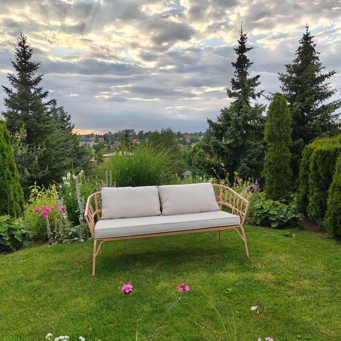 Kanapa Ławka Sofa ogrodowa Liseleje JYSK z poduszkami