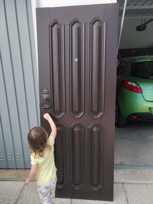 Porta rústica madeira maciça castanha