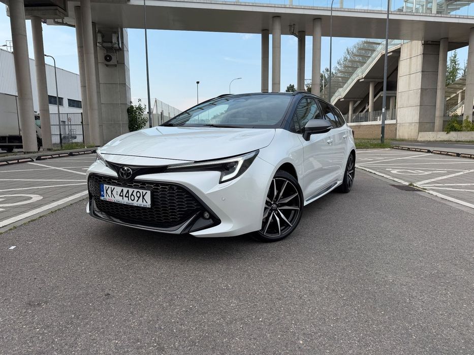 Toyota Corolla 2.0 GR Hybrid Dynamic, Salon PL, Cesja, Bezwypadkowy, Najem