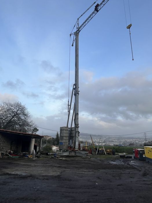 Grua automontante Eurogrue 28m