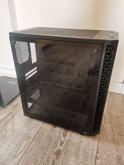 Obudowa SilentiumPC Signum SG1 TG Midi Tower czarny