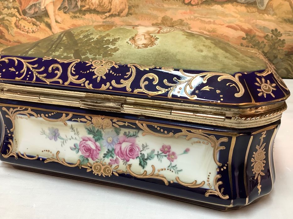 COFRE PARA JÓIAS EM PORCELANA