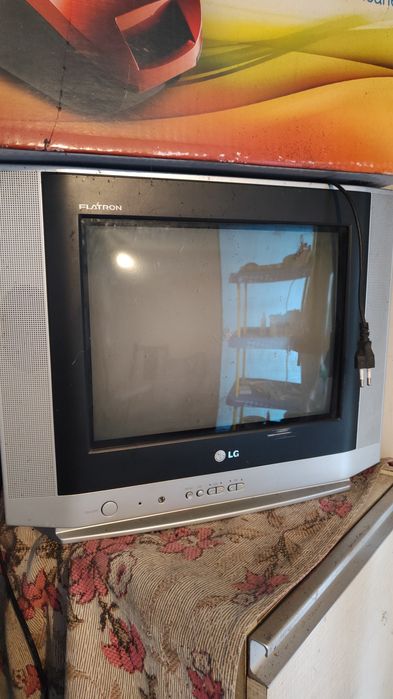 Телевізор LG Flatron