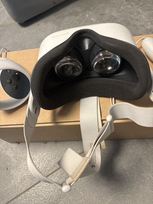 Oculus VR / urzadzenie Quest2