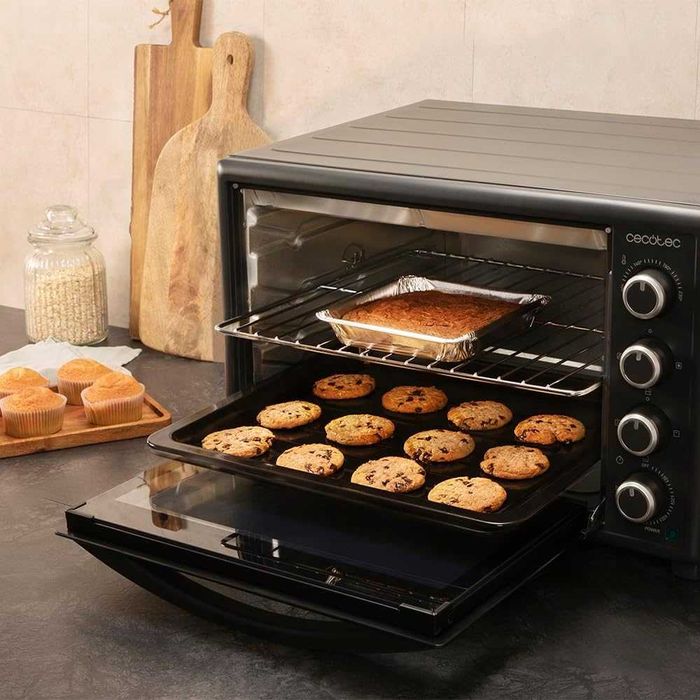 Forno Elétrico de Bancada Cecotec – Novo, Nunca Usado (Com Acessórios e Manual)