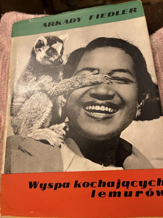 Arkady Fiedler Wyspa kochających lemurów