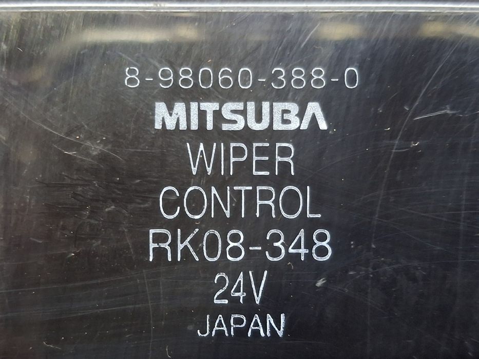 Botão / interruptor electromecânico / relé ISUZU ELF Chassis (NKR8_, N