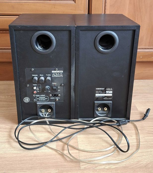 Monitory studyjne, głośniki Reloop ADM 5