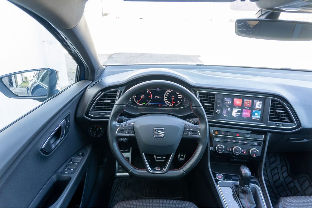 SEAT Leon ST — fotografia 10