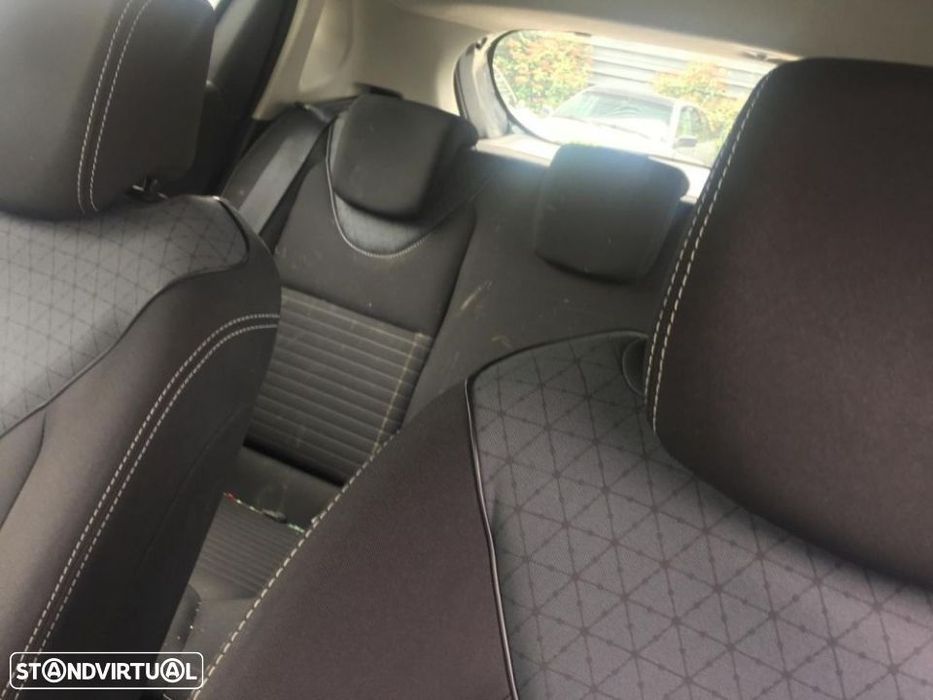 Renault Clio IV 1.5 dci 90cv de 2014 para peças