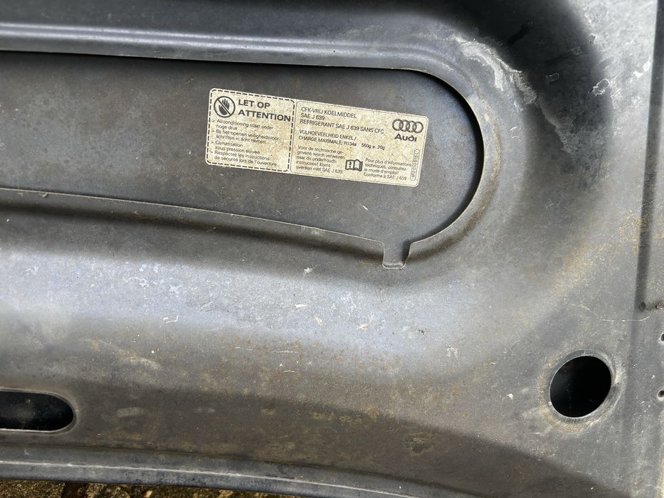 Maska z osłoną  Audi A6 C6 2008r LZ5D