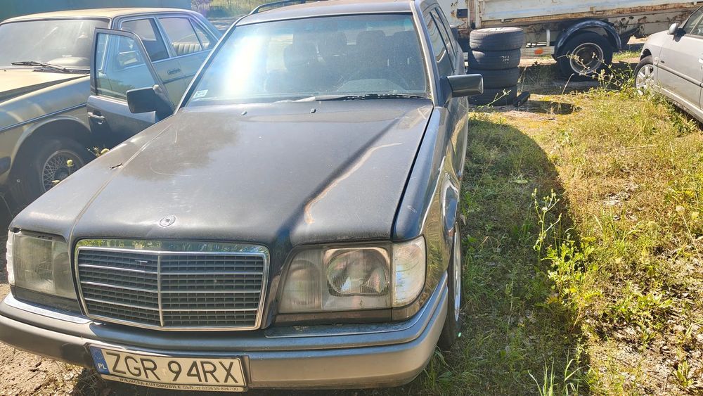Mercedes-Benz W124