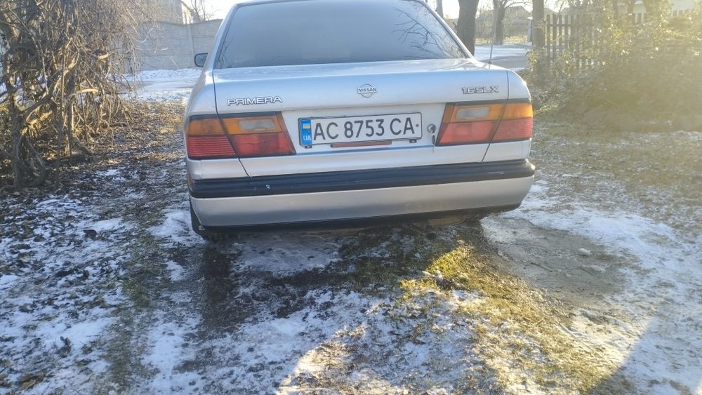 автомобіль Nissan 1.6