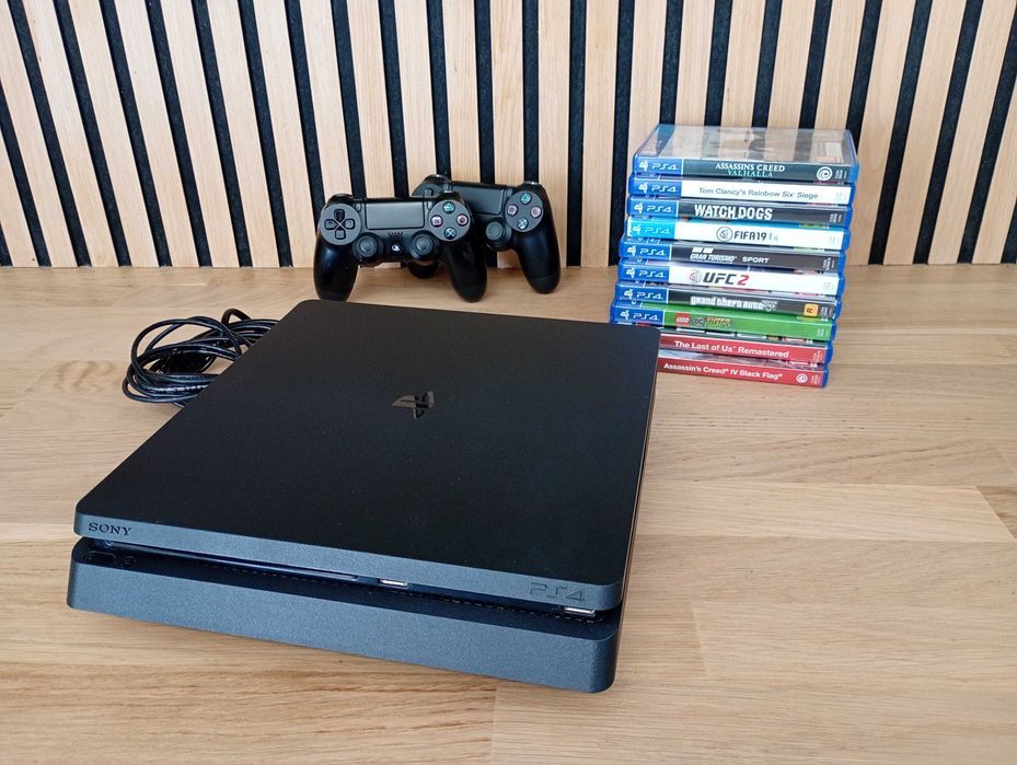 PS4 com 10 jogos e 2 comandos