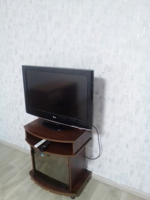 Подобово 1-кімнатна,1 поверх