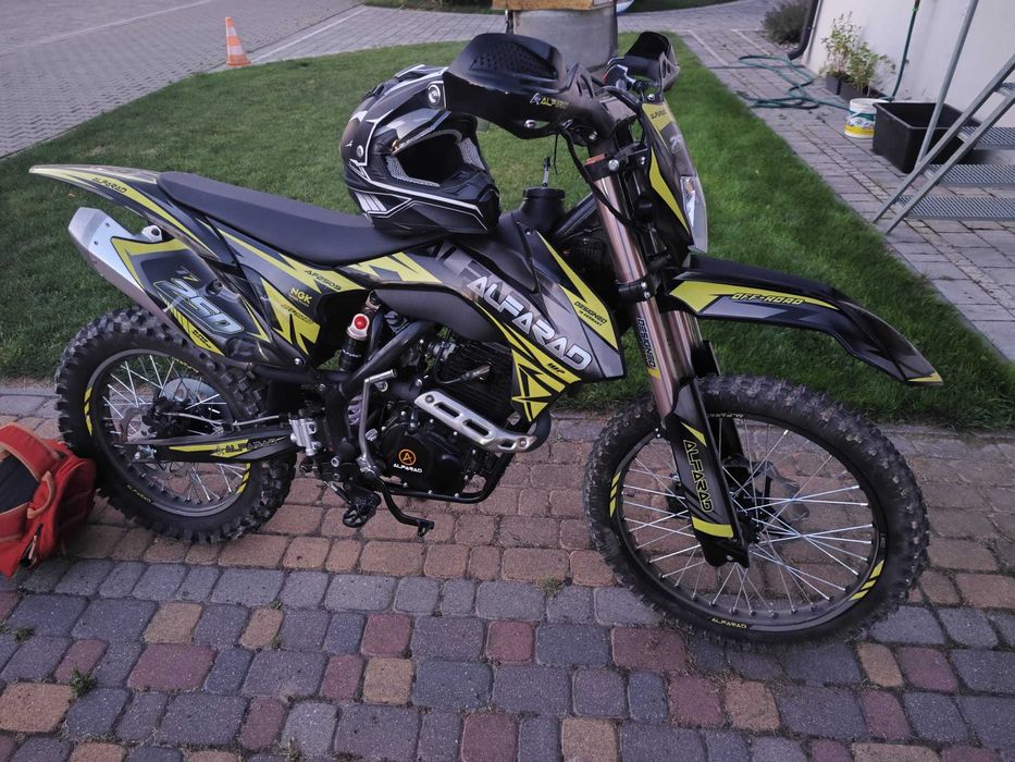 Cross Alfarad T7 250CC