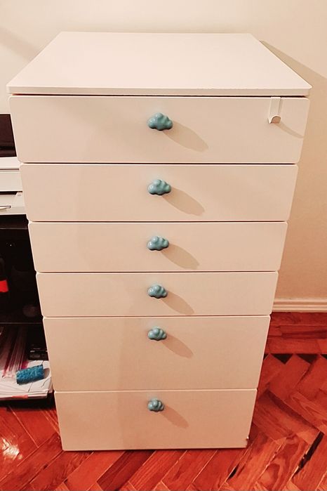 Cómoda criança Ikea