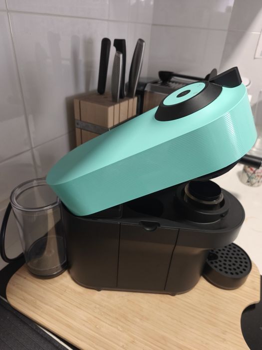 Máquina café Nespresso Virtuo