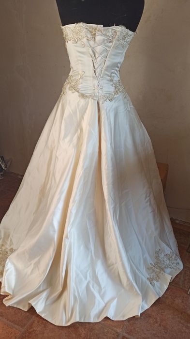 свадебное платье