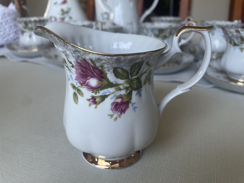 Serwis kawowy Chodzież Złota Róża