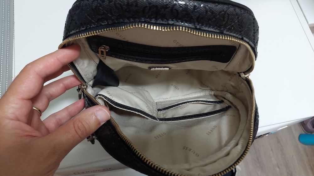 Mala / Mochila de costas Guess64738212351105122