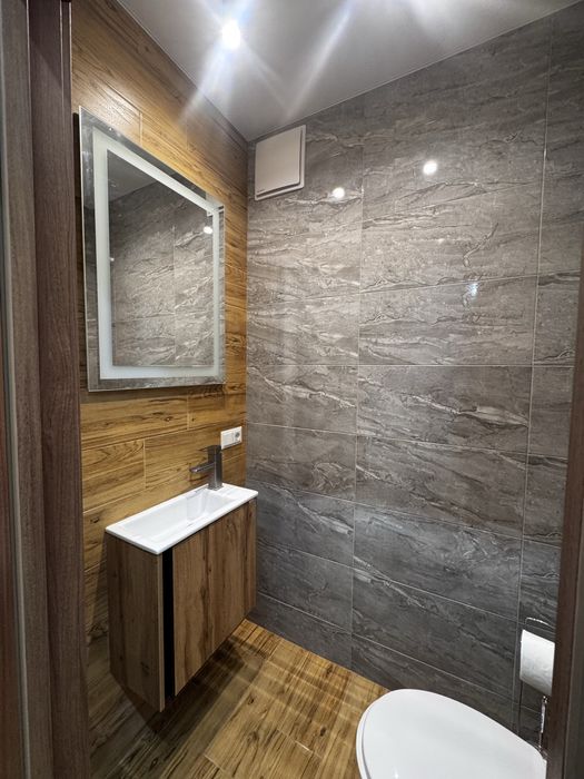 Продам квартиру Варшавський Плюс 70м 2к Виговського Змієнка Олеся