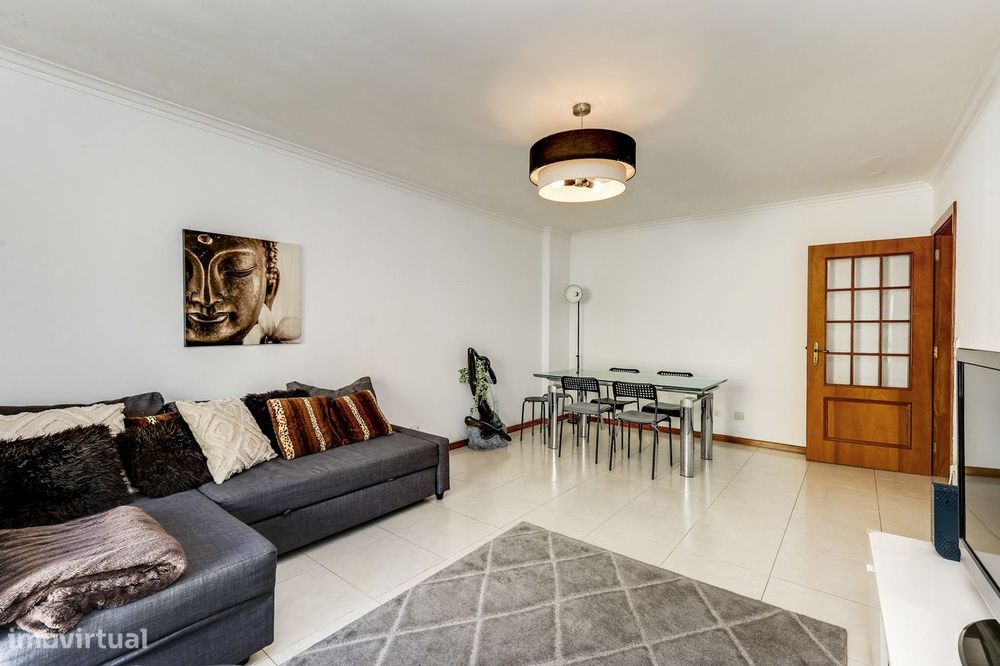 T3 – Rio de Mouro 103m² + Garagem + Arrecadação — Rio de Mouro, Lisboa