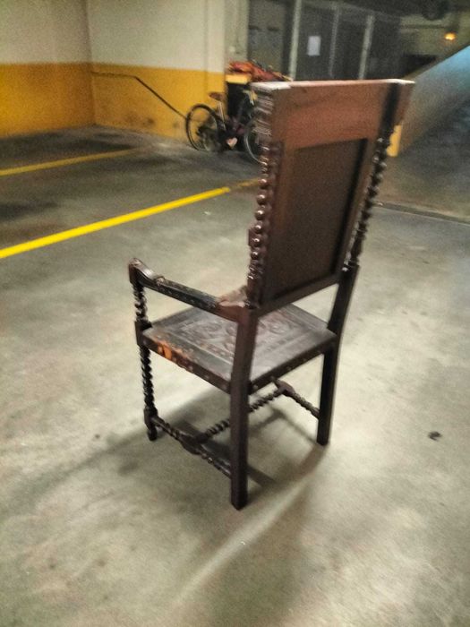 Cadeira de tribunal
