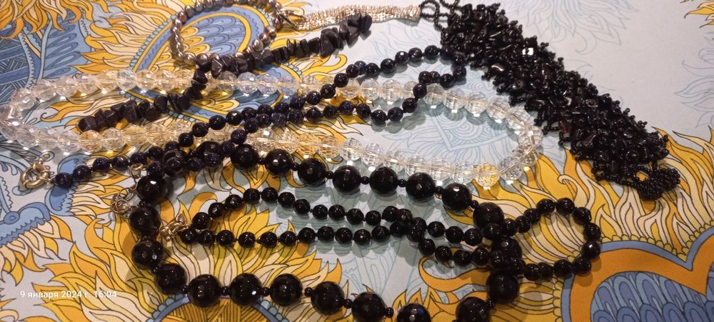 Браслеты и бусы натуральный камень