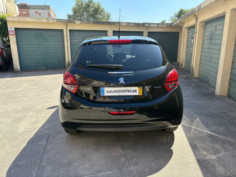 Peugeot 208 1.2 PureTech Gasolina