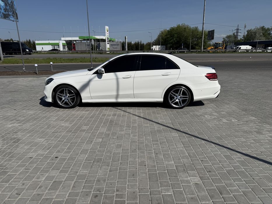 Mercedes-Benz в хорошем состояние