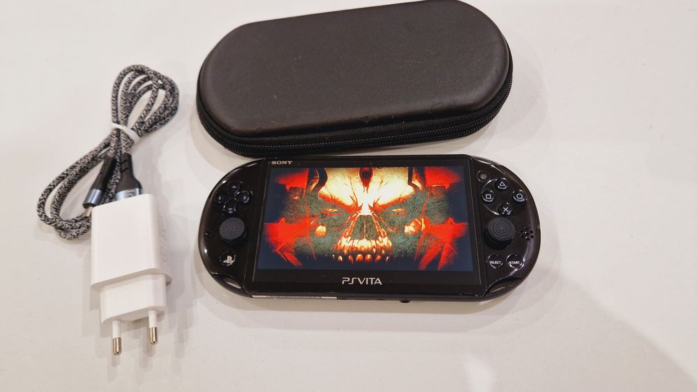 Sony Ps Vita Slim 64гиг 65 игр + чехол!