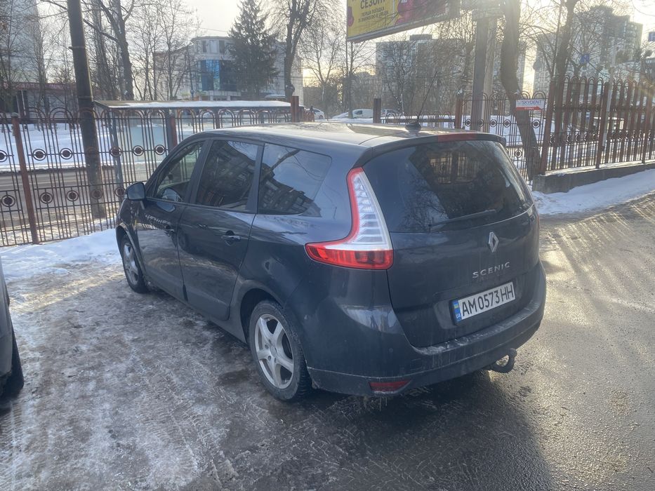 Renault Grand Scenik 3 2011