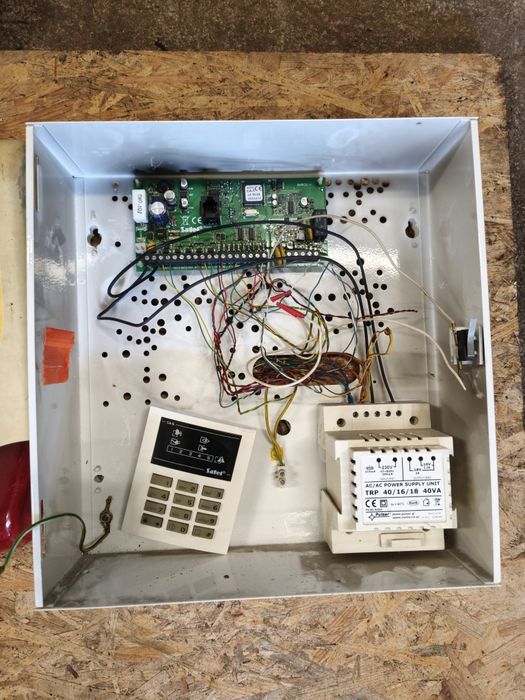 Alarm Satel ca-5 komplet