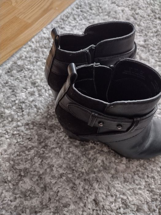 Botki damskie czarne