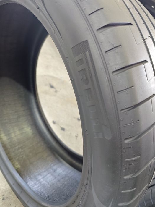 295/35/21 Pirelli