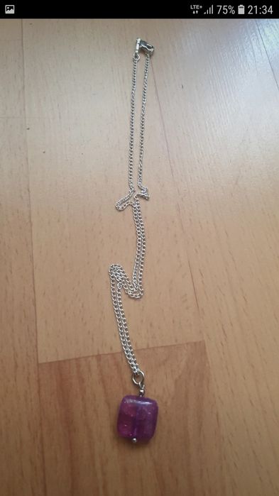 Łańcuszek z kamieniem