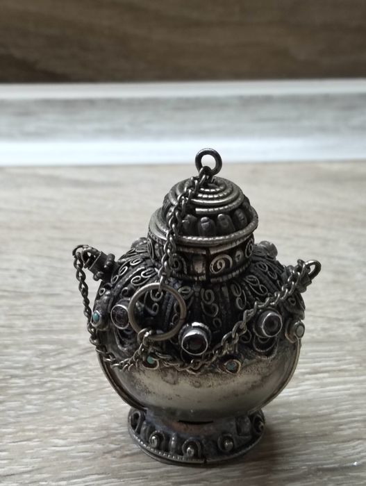 Tybetańska tabakierka