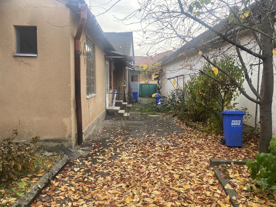 Продається 2-х кімнатна квартира від власника.