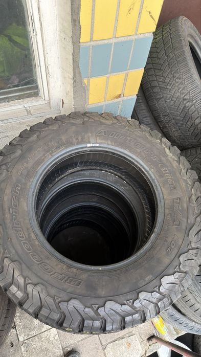 255/70/16 BF Goodtich A/T