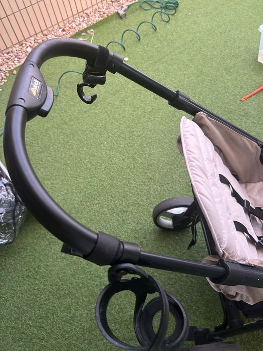Carrinho de passeio bebé Hauck bom estado