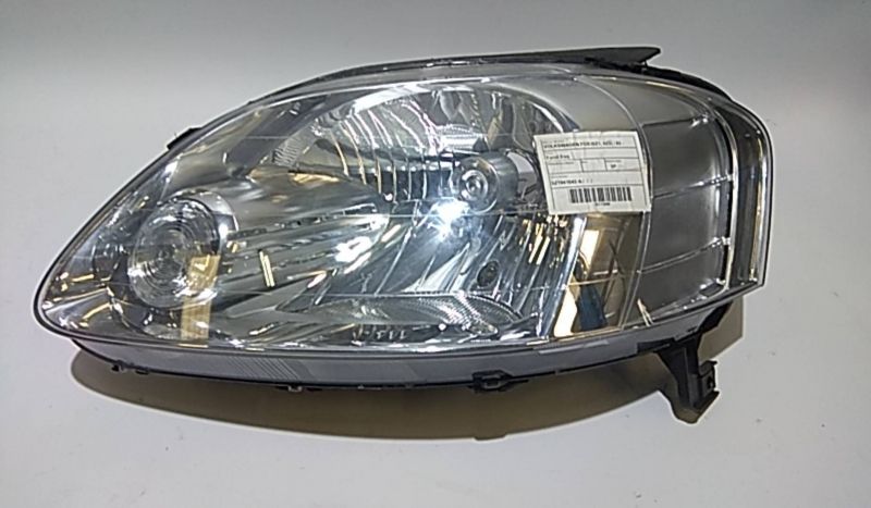 Ótica / farol esquerda VOLKSWAGEN Fox (5Z1, 5Z3, 5Z4)