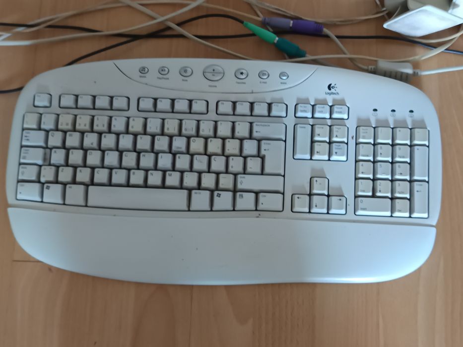 Keyboard and Mouse - Clearing Out64584485856387121
