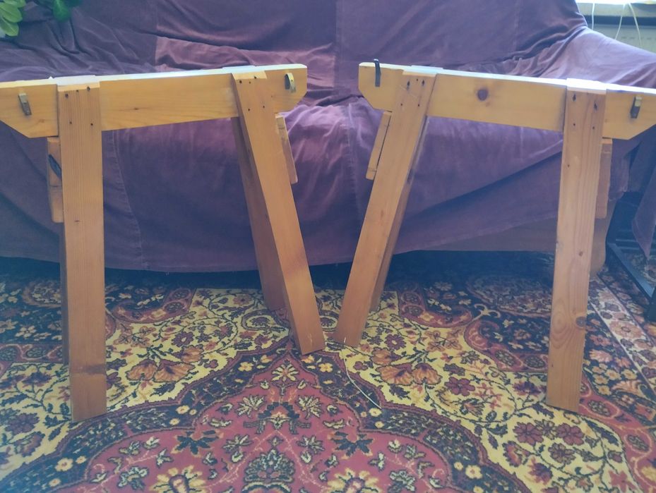 Koziołki, podstawy sosnowe