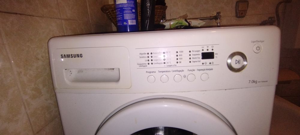 Máquina de lavar roupa