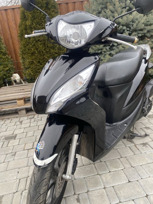Honda dio 110, 4х тактный инжекторный 2х местный скутер
