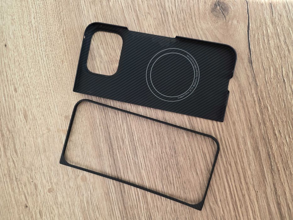 Etui Pixel 9 Pro Fold Aramidowe Bardzo Cienke Podobne do Pitaka, Thinborne Przód i Tył