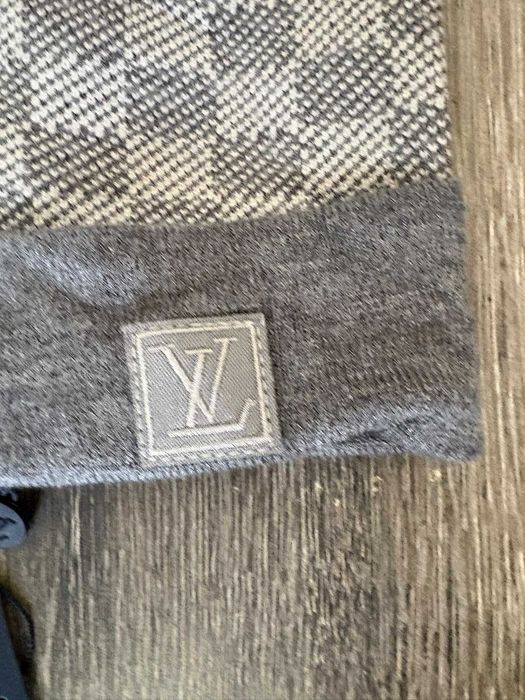 czapka szara louis vuitton